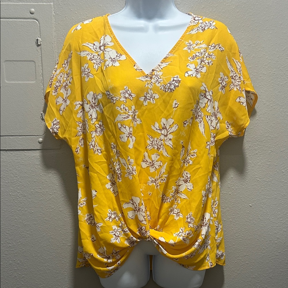 West Kei Sunny Floral V-Neck Blouse
